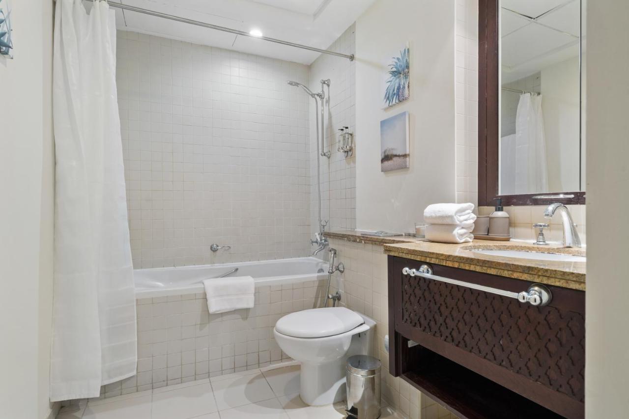 Stylish Apartment With Partial Burj Khalifa View ドバイ エクステリア 写真