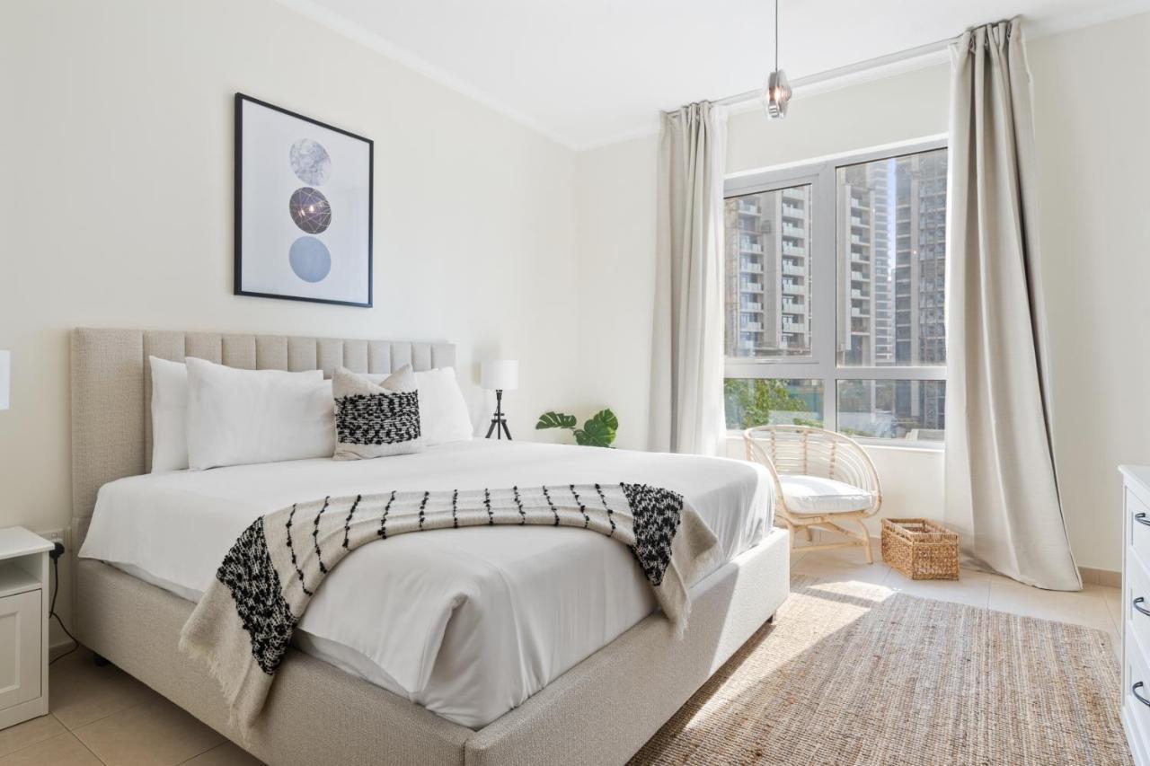 Stylish Apartment With Partial Burj Khalifa View ドバイ エクステリア 写真