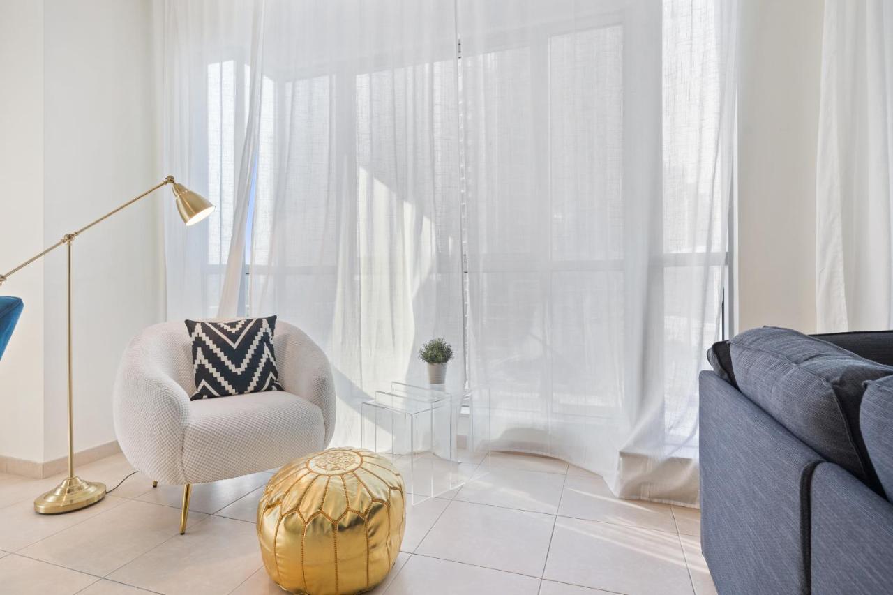 Stylish Apartment With Partial Burj Khalifa View ドバイ エクステリア 写真