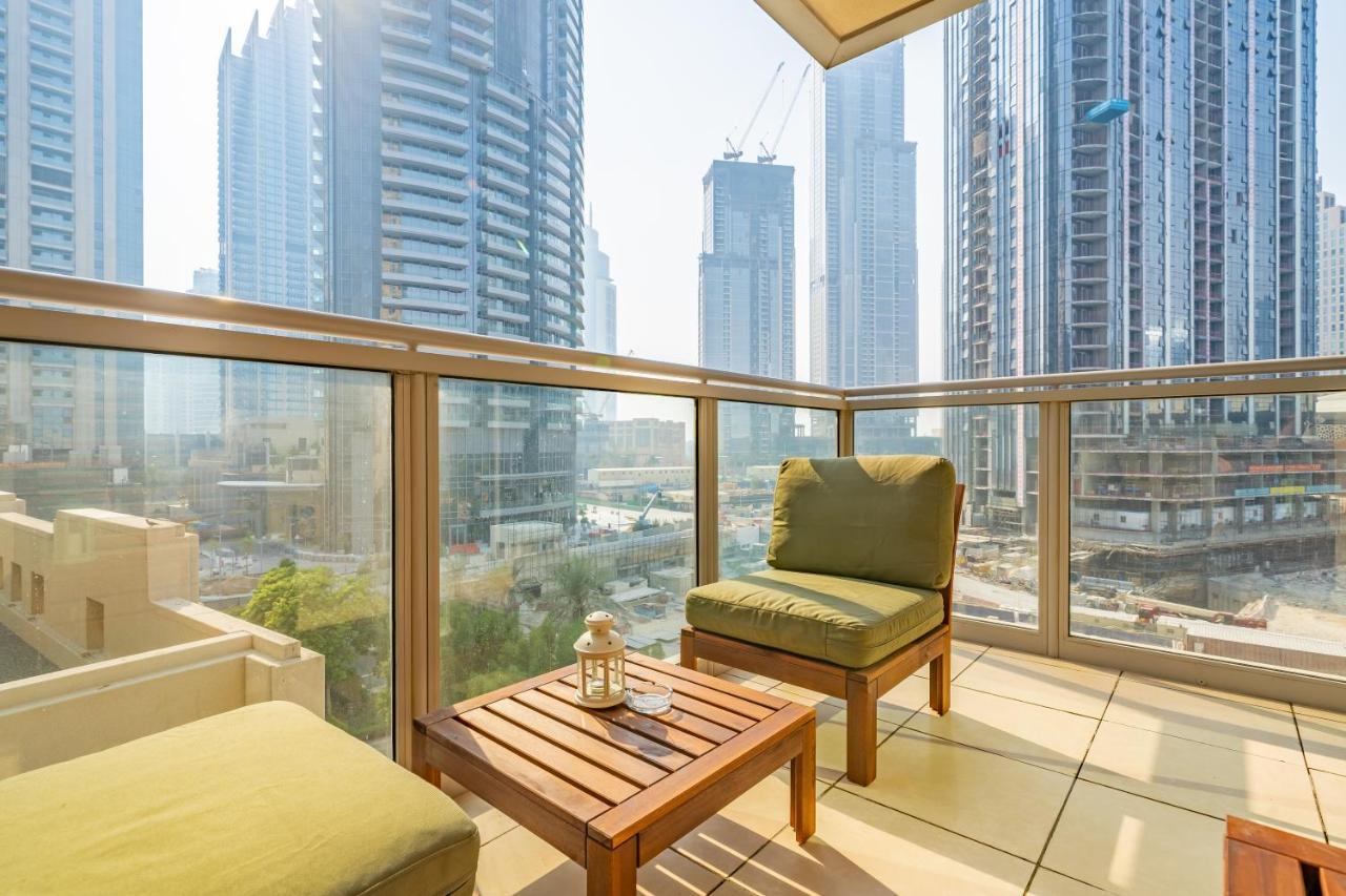 Stylish Apartment With Partial Burj Khalifa View ドバイ エクステリア 写真